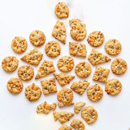 BACR001 Chefhola Bakery Crackers Cheddar Salted Cracker