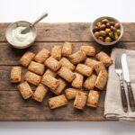 BACR004 Chefhola Bakery Crackers Sesame Salted Cracker table