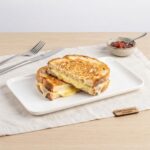 BAMS002 Chefhola Bakery Mini Sandwiches Cheddar Sandwich table