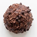 PACP002 Chefhola Pastries Cream Puffs Chocolate Chip Estrules