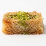 PACP009 Chefhola Pastries Cream Puffs Sliced ​​Pistachio Estrules side