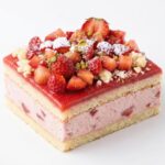 PACP021 Chefhola Pastries Creamy Puffs Strawberry Landose perspective