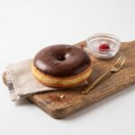 PADO001 Chefhola Pastries Donuts Chocolate Boston Donut table