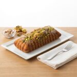 PALC008 Chefhola Pastries Loaf Cakes Pistachio Molded Cake Baton table