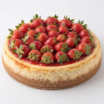 PAS CHE 01 Chefhola Pastries Cheesecakes Strawberry Cheesecake Perspective