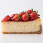 PAS CHE 01 Chefhola Pastries Cheesecakes Strawberry Cheesecake Side