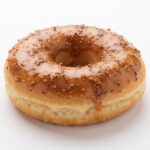 PAS DON 03 Chefhola Pastries Donuts Mulberry Molasses Donut Perspective