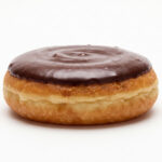 PAS DON 08 Chefhola Pastries Donuts Chocolate Boston Donut Side