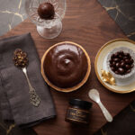 PAS DON 08 Chefhola Pastries Donuts Chocolate Boston Donut table